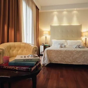 https://m-house-hotel.emilia-romagnahotels.net