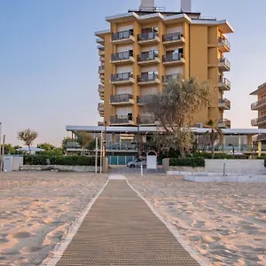 https://hotel-crown.emilia-romagnahotels.net