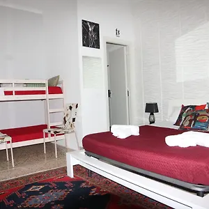 https://il-profumo-del-porto.sicilyhotelsitaly.net