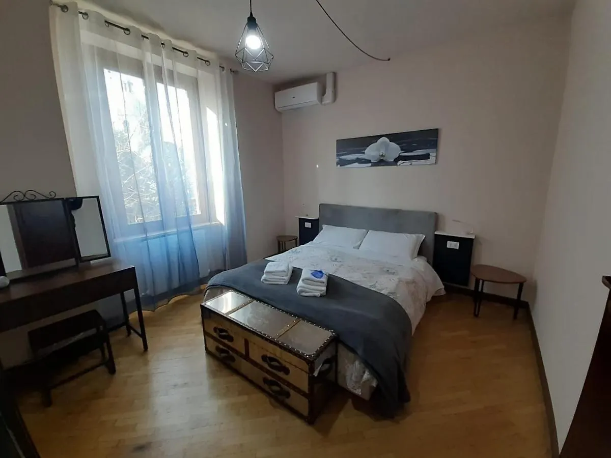 Megaride Guest House Como 3*,  Italy