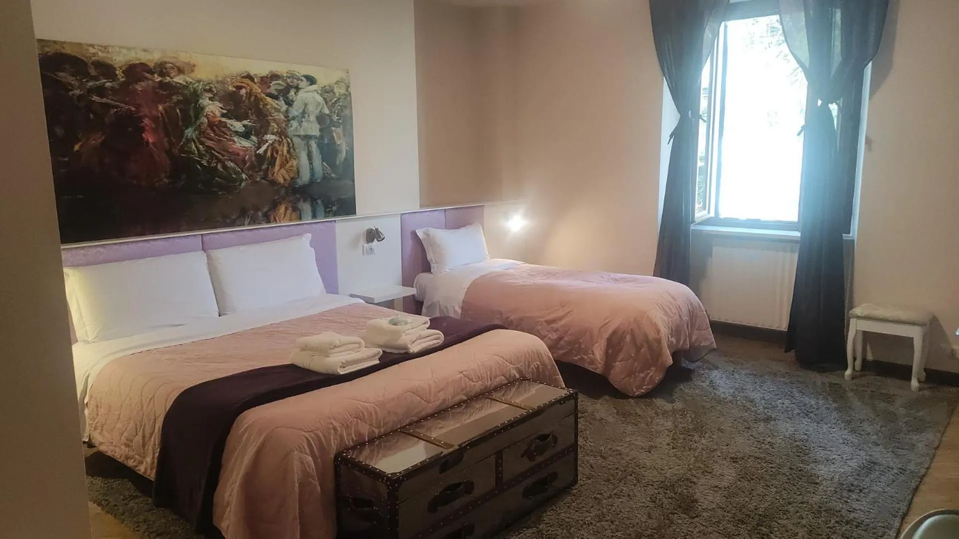 Megaride Guest House Como