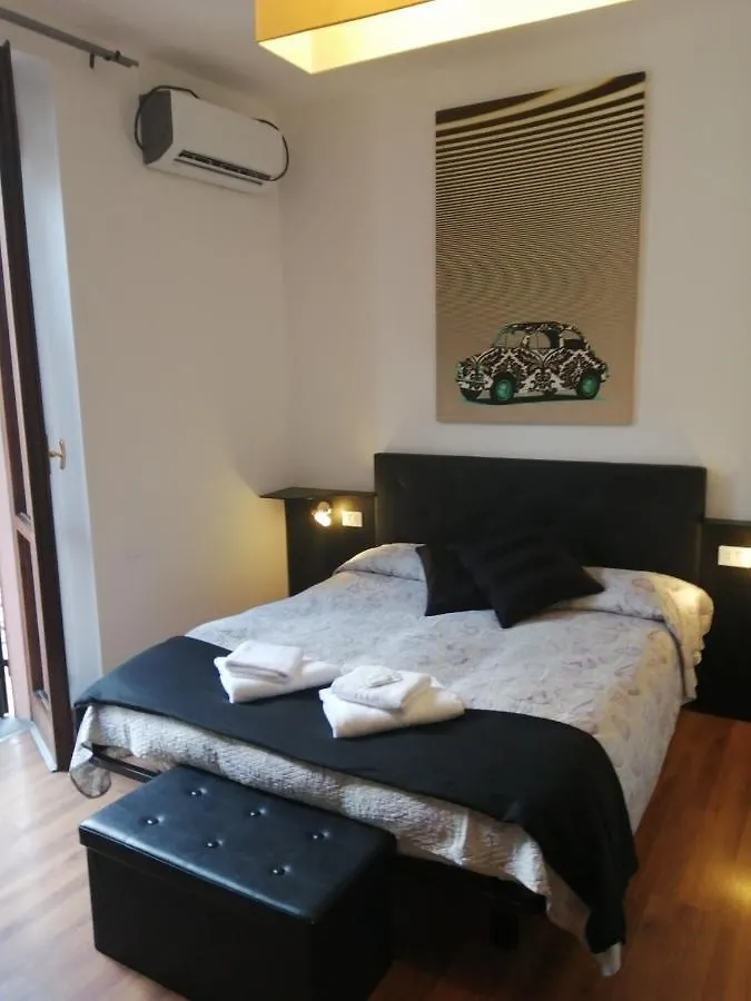 Megaride Guest House Como Italien